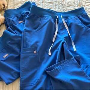 Lot of 3 Figs Kade Cargo Scrub Pants Royal Blue Medium Petite Lightly Used!!